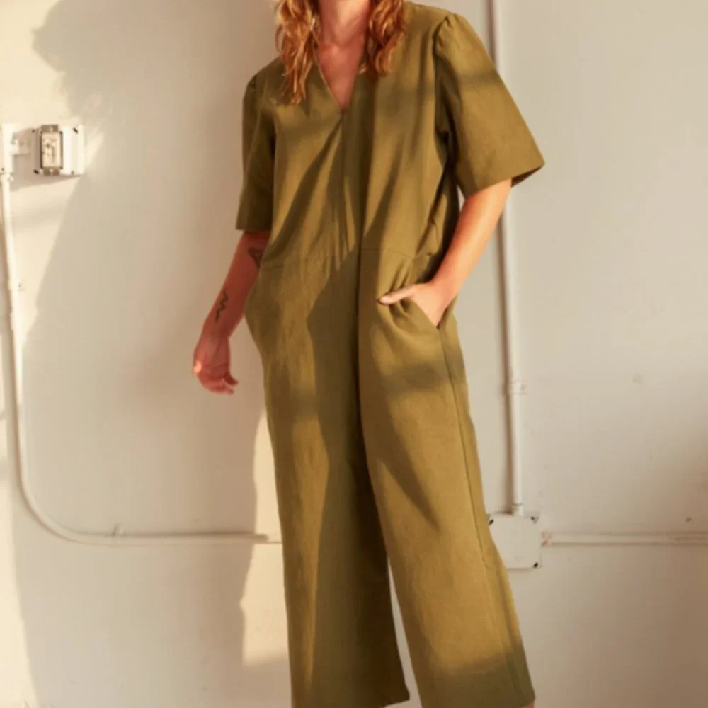 Cream Wide-Leg Short-Sleeve Jumpsuit - Picture 2 of 6